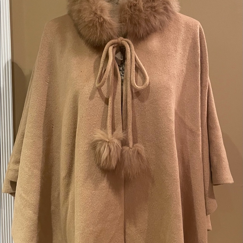 100% cashmere fur collared cape